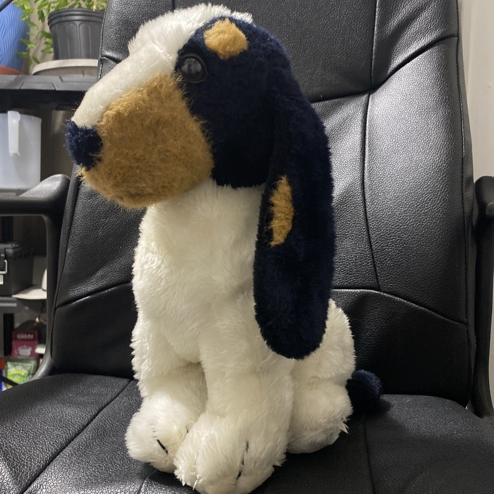 Vintage 1981 Wallace Berrie Basset Hound / Beagle Dog Plush Stuffed Animal